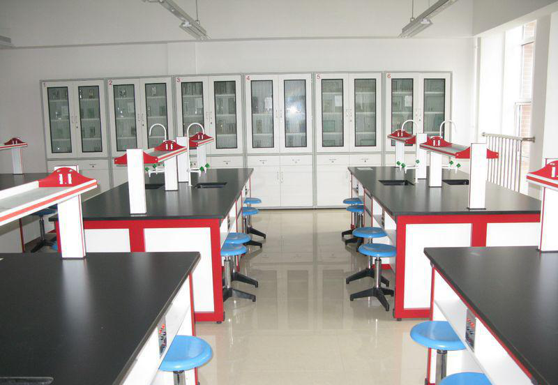 如何選擇實驗室環(huán)保系統(tǒng)？